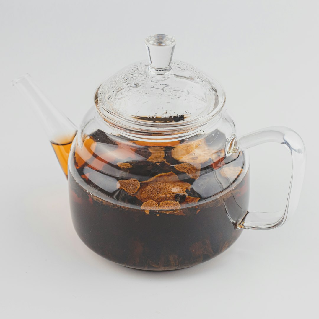 kettle with glass